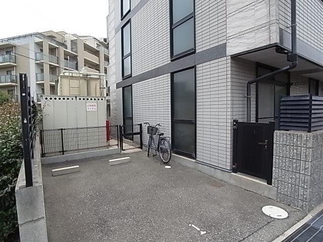 ラ・ピース栗山
