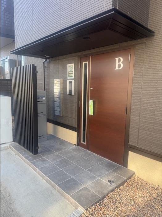 ロイヤルステージ西持田町 B棟