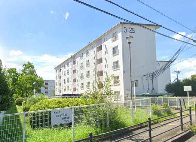 泉北茶山台二丁3-25号棟