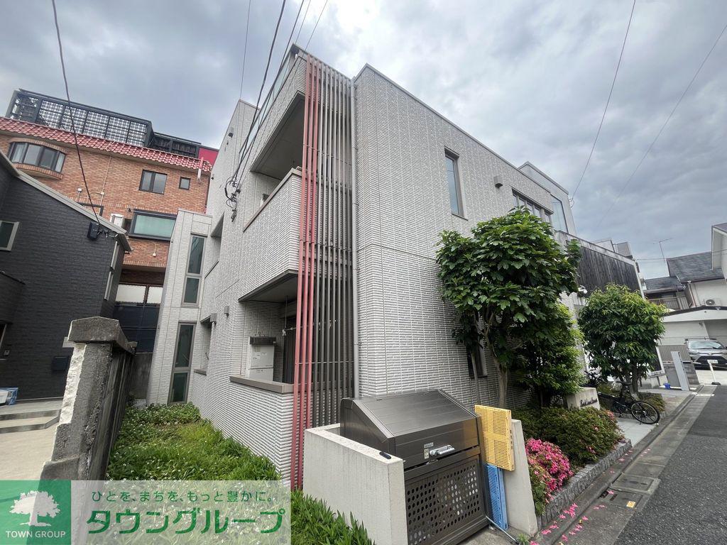 BACK LANE HOUSE