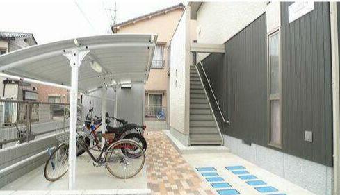 セントルーガ西青木