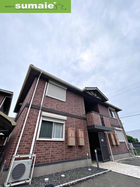 パインテイルB棟