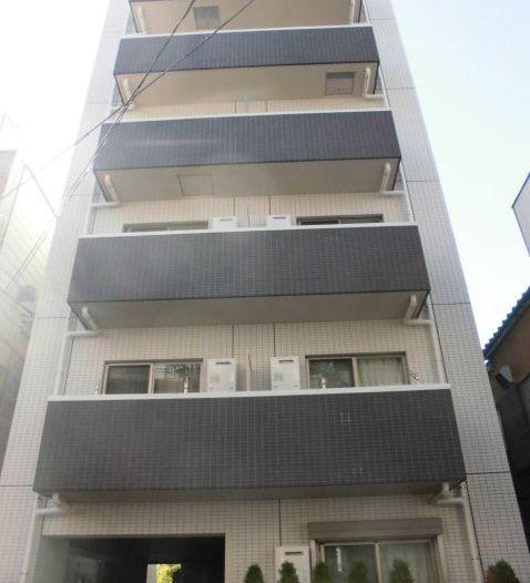 プラム平間