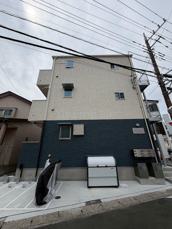 FIRST VILLA 小袋谷