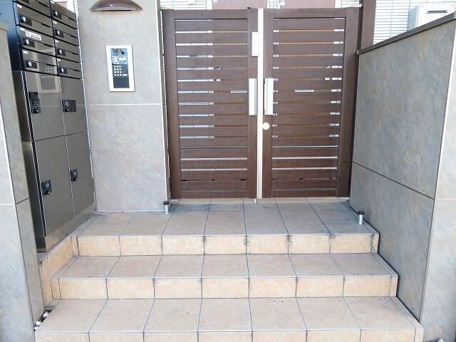 仙台市地下鉄南北線 勾当台公園駅 徒歩13分 3階建 築6年