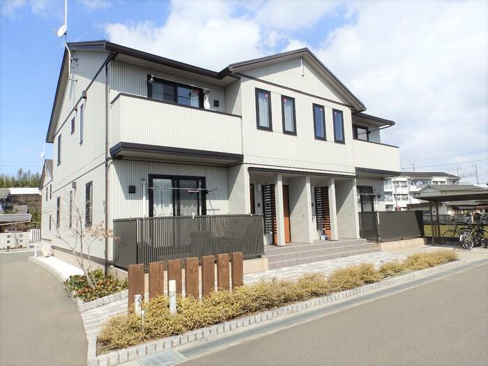 タウンハウスグラン東深津 B棟