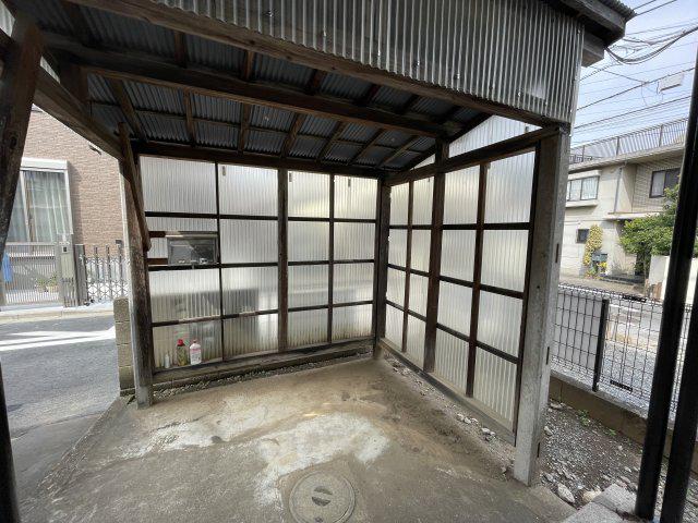 ハウス金子
