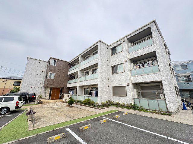アシュテシュール