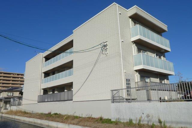 ＪＲ本四備讃線 茶屋町駅 徒歩15分  築3年(1LDK/1階)