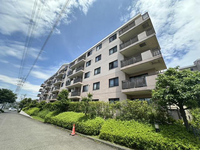 カスタネア栗平1・2・3番館