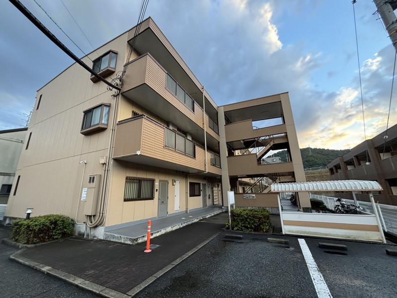 アドニス