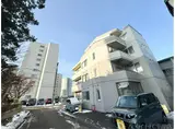 プライムスクエア中の島