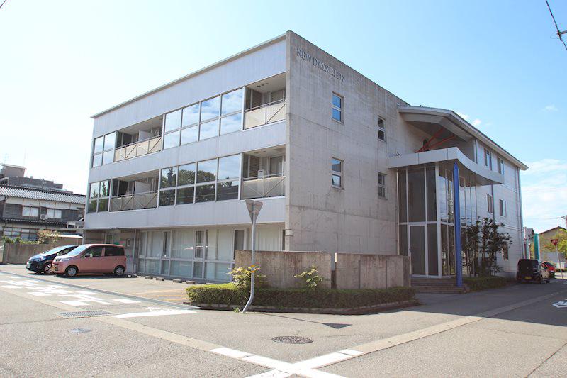NEW DAYS B.L.D II(2LDK/3階)