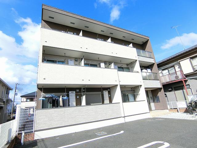 ＪＲ青梅線 牛浜駅 徒歩9分 3階建 築10年