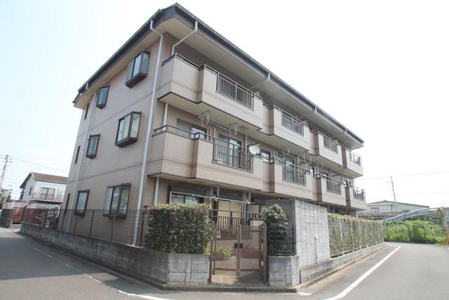 ファミールムカイ