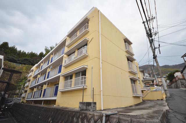 楠マンション B棟