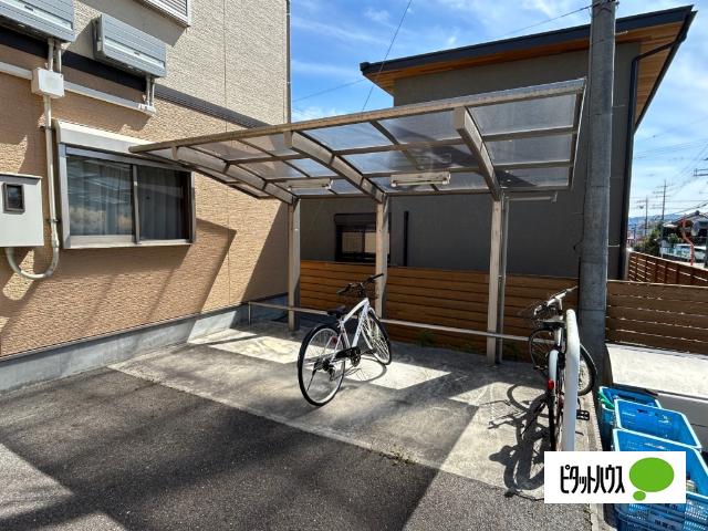 メゾン小西名坂3番館