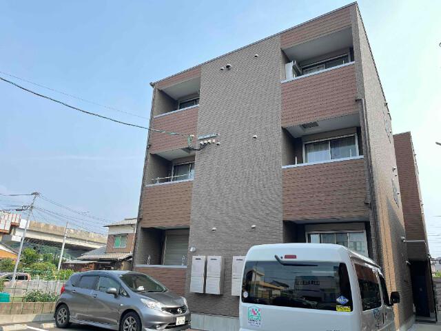 REGALEST折尾駅東