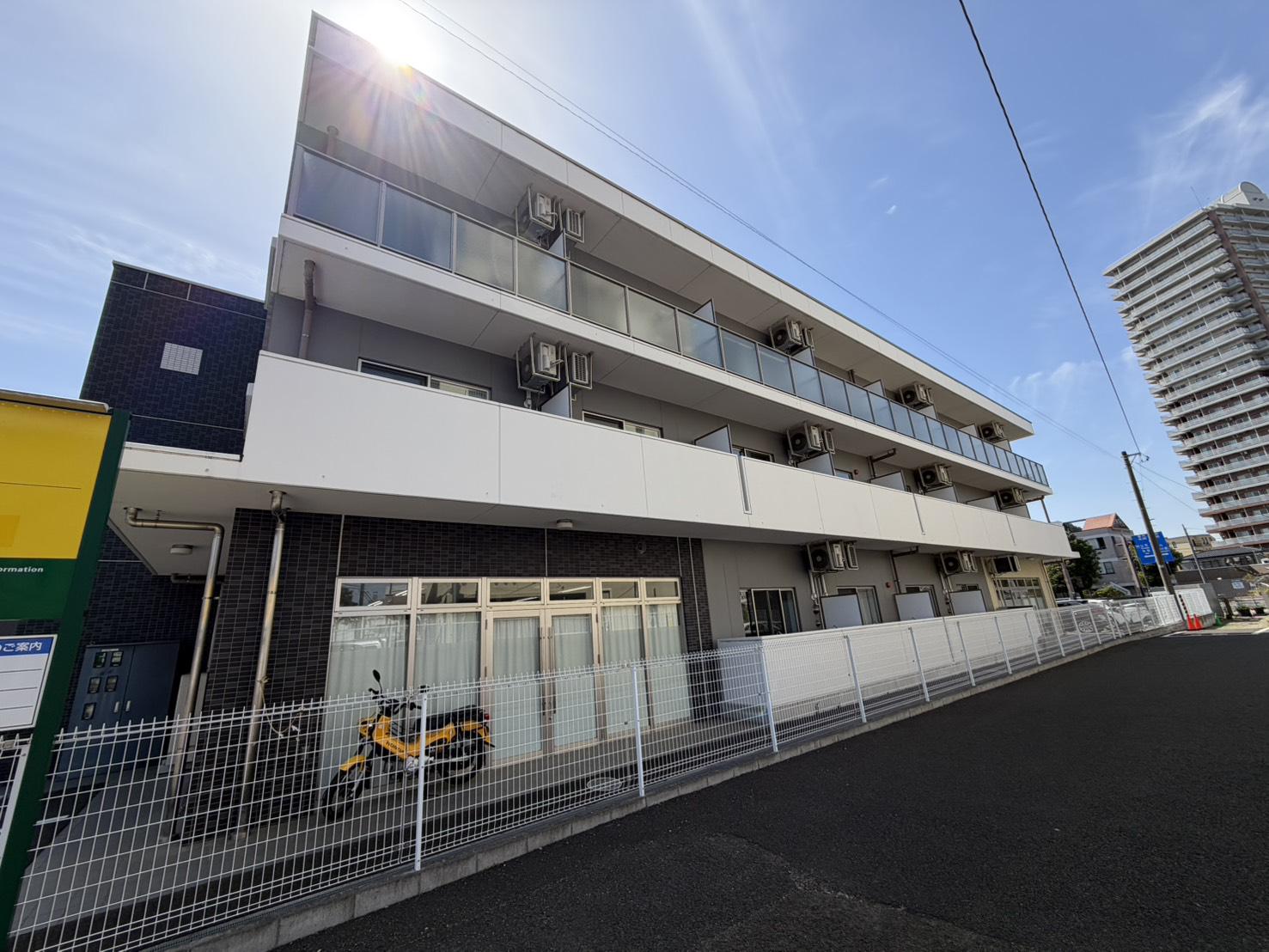アスコット河原町駅前