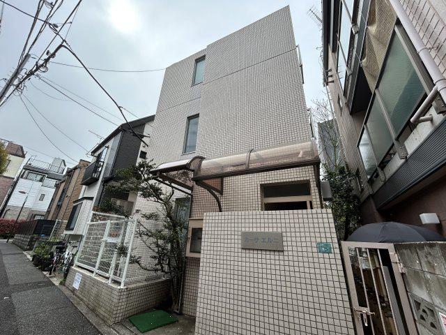 カーサ・エルニ