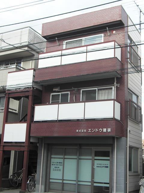 イーストコート