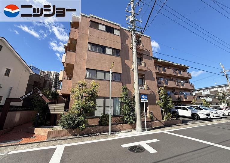 ホーメスト川名