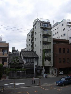 リバソンクレインビル魚町