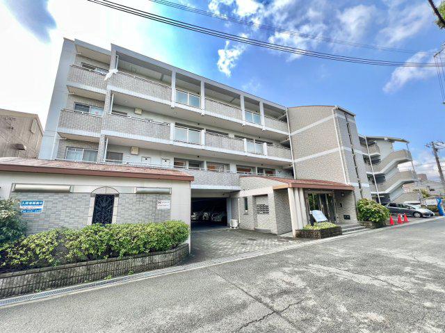 ドゥヴァンルパルク川村