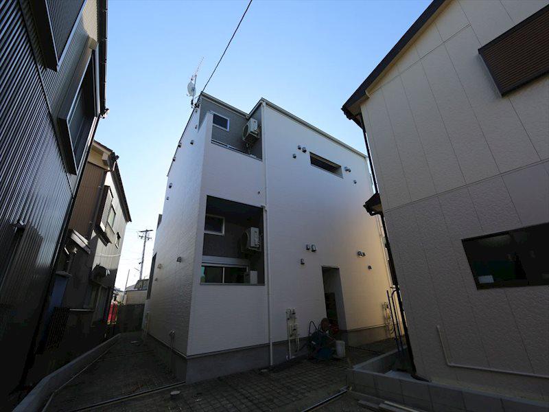 リバティ八田 