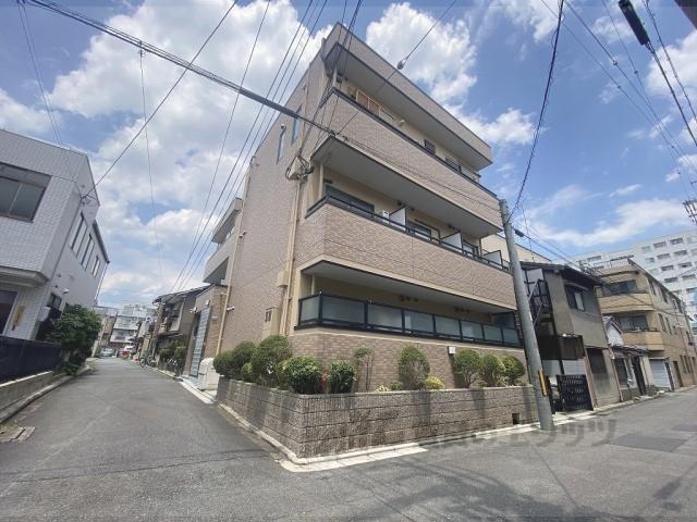 フォレスト西院