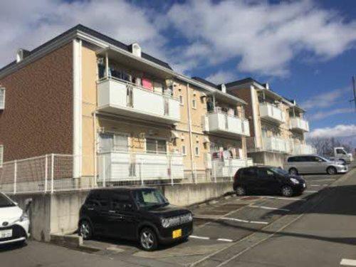 ルミエール三登C棟