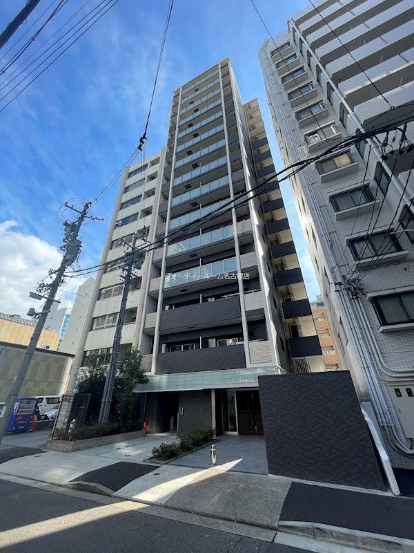プレサンス ロジェ 丸の内 CENTRAL CASA