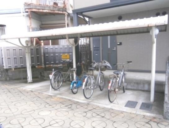サクシードカワムラ