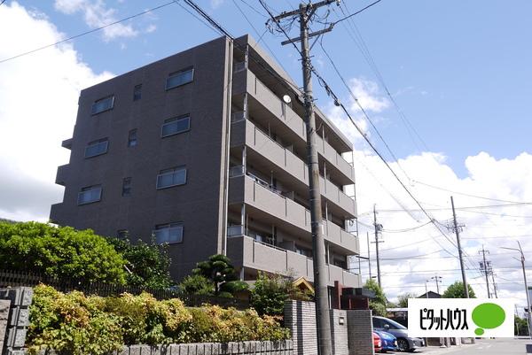レージュ栄