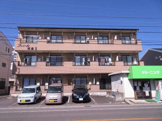 プレジール坂倉II