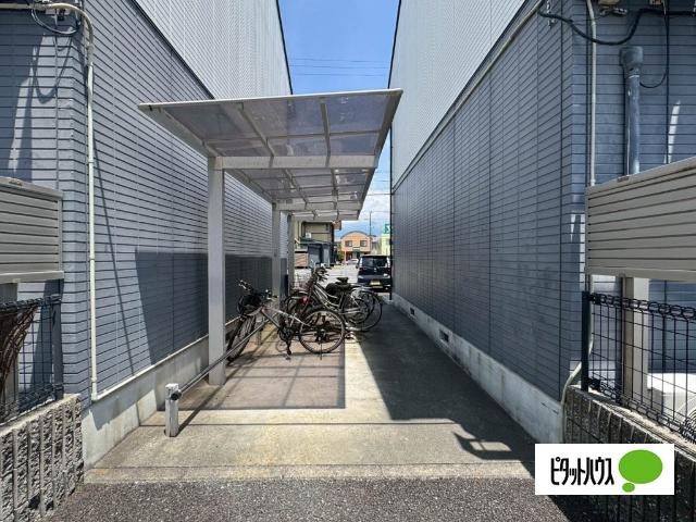アーバン瓜島A