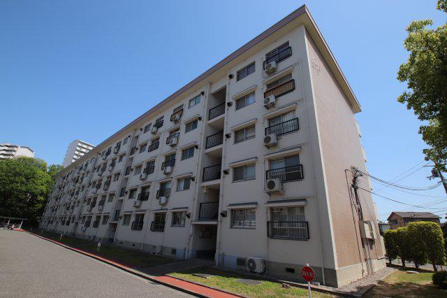 泉北宮山台団地3号棟