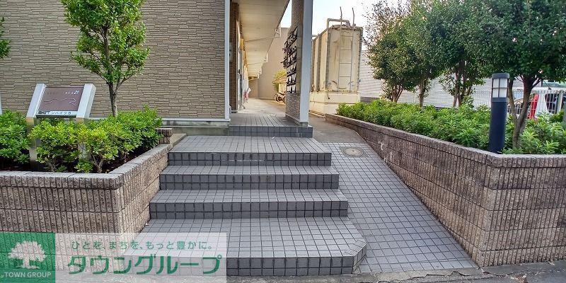 レオパレスツインハイツB