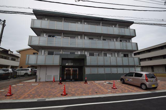 LEO四拾八番館