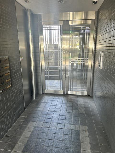 ドロメンスカセ三番館
