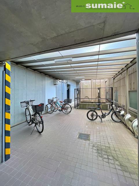 WAJIMA小雑賀マンション