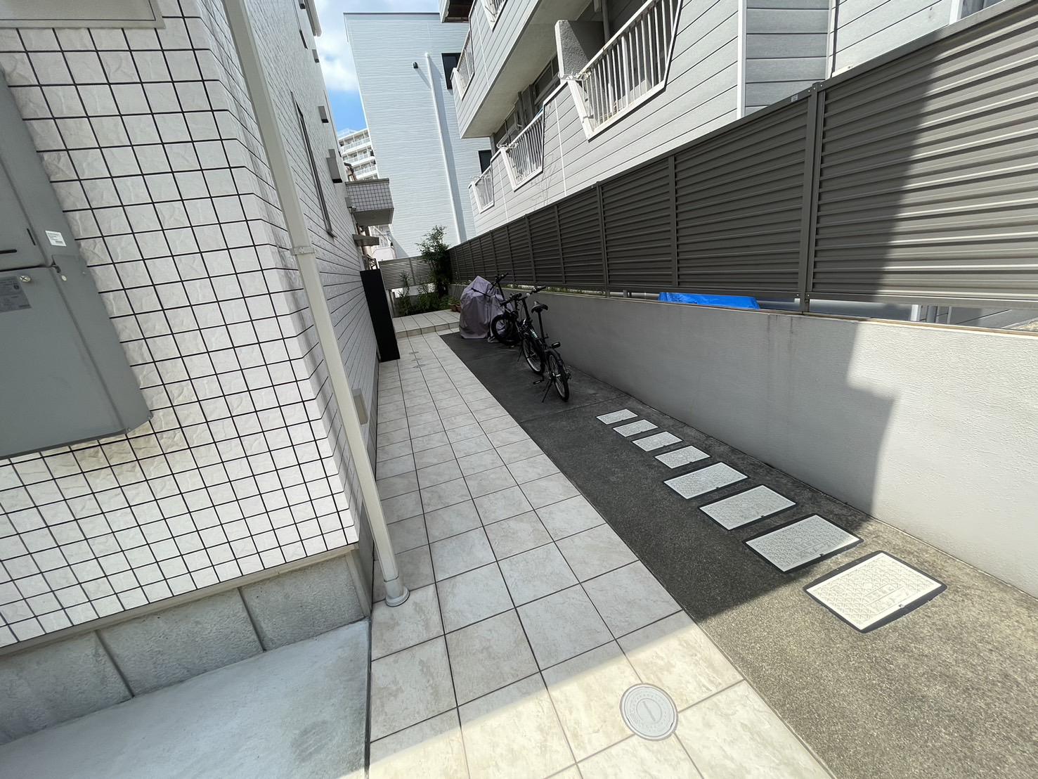 イースト ARK