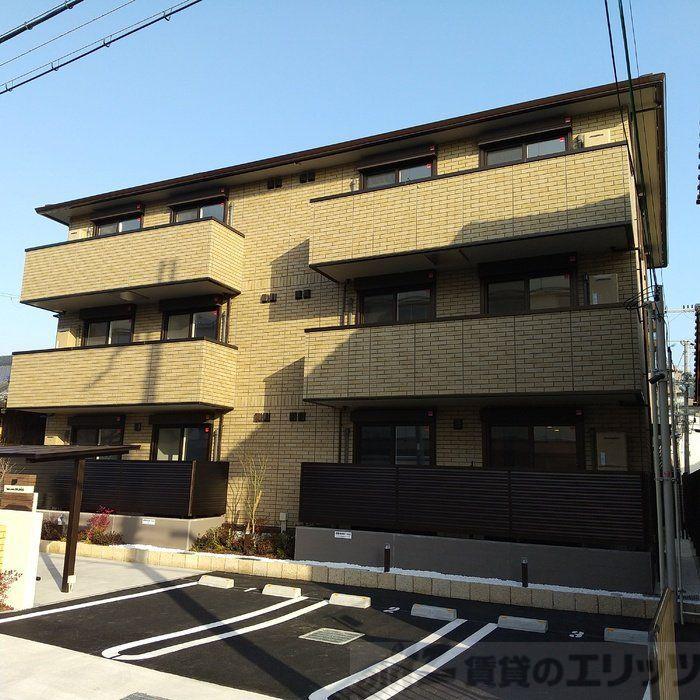 モンパレス