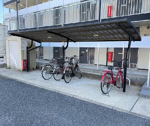 レオパレスエスト逆井