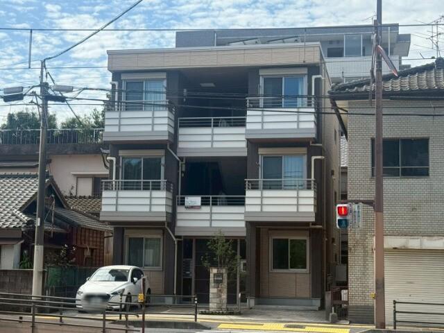 シャーメゾン純心電停前