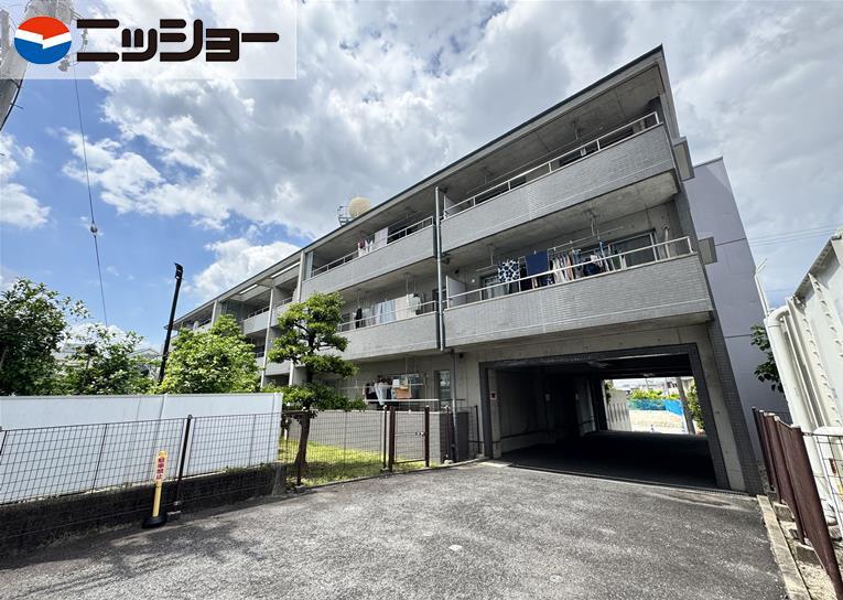 TWIN HOUSE17