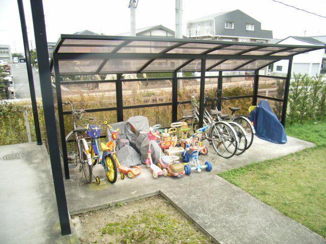 レトア亀山B