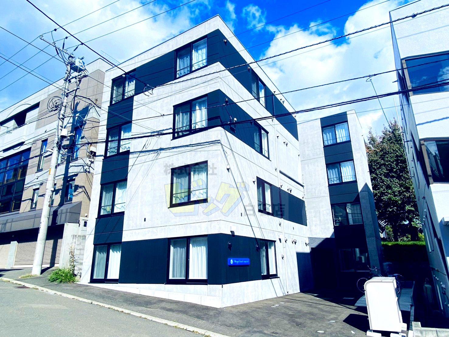 メニーズコート南郷13ST