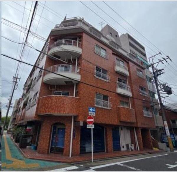 伊勢山ハイツ