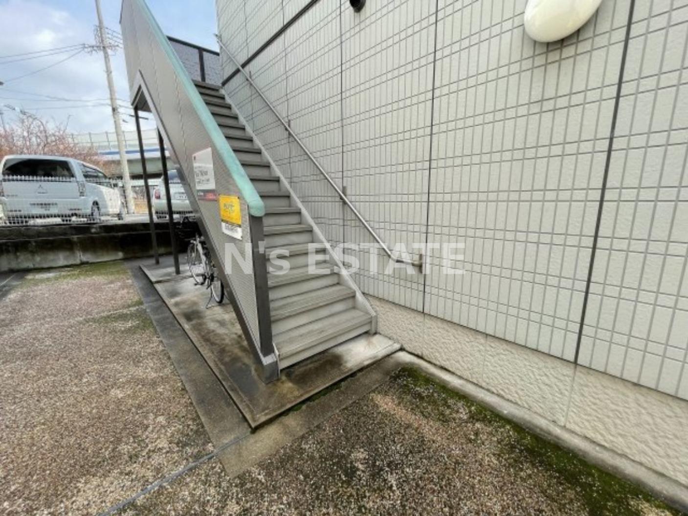 オ―ピエースB棟